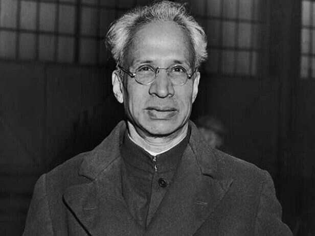 Dr Sarvepalli Radhakrishnan Death Anniversary: अंग्रेजों ने सर्वपल्ली  राधाकृष्णन को दी थी 'सर' की उपाधि Dr Sarvepalli Radhakrishnan Death  Anniversary unknown facts about him | Times Now Navbharat Hindi News