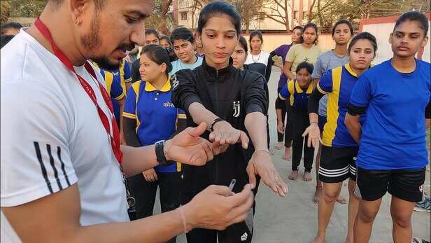 Girls medical test measurement इंडियन आर्मी में लड़कियों का मेडिकल कैसे  होगा जानी है