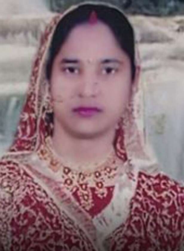rajasthan-jaipur-karadhani-son-beats-mother-gas-cylinder-incident
