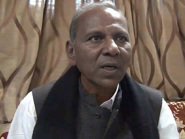 congress-leaders-return-home-barmer-veterans-join-again