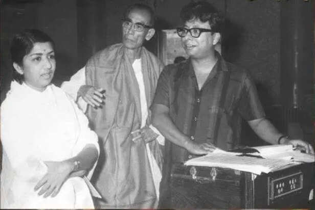 आरडी बर्मन यांचे संगीत सदैव जिवंत राहील : लता मंगेशकर | बॉलिवूड बबल