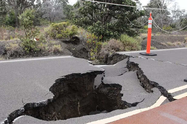 10,000 people died in Earthquake in Latur