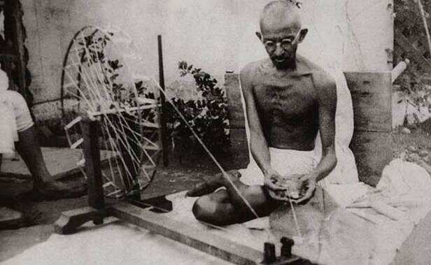 13 January Day Deep connection with Mahatma Gandhi last fast of life |  इतिहास में 13 जनवरी की तारीख का महात्मा गांधी से गहरा नाता, जब पूरे देश की  नजर बापू पर थी