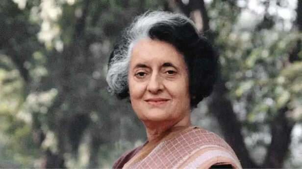 Story of Congress (E): इंदिरा गांधी ने आज के दिन ही बनाई थी नई पार्टी, क्या  हुआ पार्टी का ? जानिए कांग्रेस (ई) की पूरी कहानी - Indira Gandhi new party  Congress (