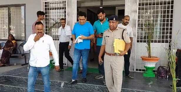 Singrauli News: कांग्रेस नेता भास्कर मिश्रा गिरफ्तार, भाजपा विधायक की  शिकायत पर पुलिस ने की कार्रवाई|News | Singrauli Mirror