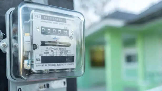 Smart Meter लगाने के ल‍िए आपसे भी मांगे जा रहे हैं रुपये? तो इस नंबर पर अभी  करें शि‍कायत - Moradabad City News Smart Meter Rules New Connection Costs  and Complaints