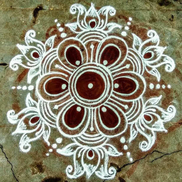 Simple and Beautiful Diwali Rangoli Design