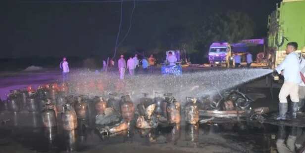 rajasthan-jaipur-ajmer-highway-chemical-tanker-lpg-cylinder-accident-2025