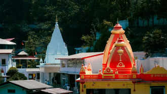 virat ko hli in kenchi dham