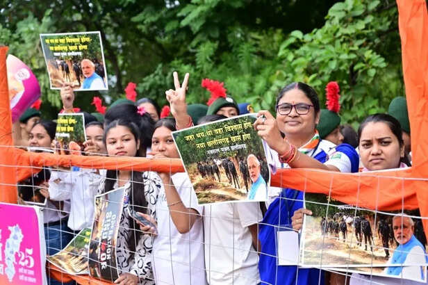 PM Modi road show