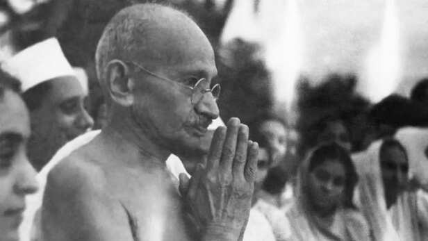 महात्मा गांधी को 'राष्ट्रपिता' नाम किसने दिया, क्या है इसकी पूरी कहानी? |  15 august independence day 2024 who called mahatma gandhi father of nation  subhas chandra bose