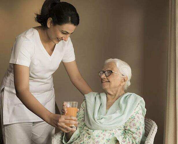 How To Take Care Of Elderly People During Winter In Hindi | how to take  care of elderly people during winter | Herzindagi