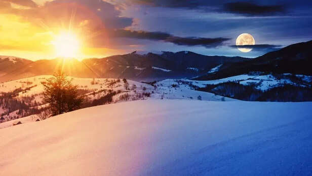 Winter Solstice 2025: साल का सबसे छोटा दिन और सबसे लंबी रात आज, जानिए इसके  पीछे