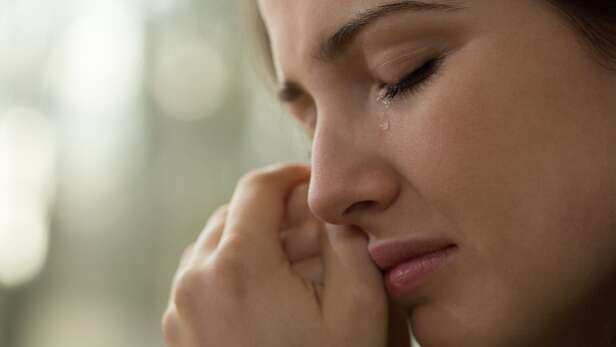 Rone ke nuksaan,- रोने के नुकसान | HealthShots Hindi