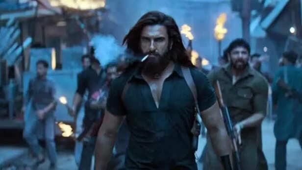 Dhurandhar Box Office Day 15: 'फायर' निकली रणवीर सिंह की 'धुरंधर', 15वें दिन  की कमाई ने चौंकाया - dhurandhar box office collection day 15 ranveer singh  film close to 500 crore