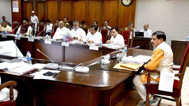 Mohan Cabinet Meeting: मोहन कैबिनेट की बैठक में आज बड़ा फैसला, कई  प्रस्तावों को मिलेगी मंजूरी - RNI News