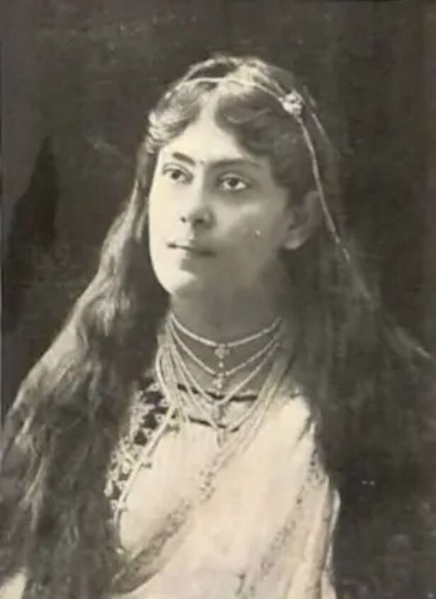 Sarala Devi Chaudhurani - Wikipedia