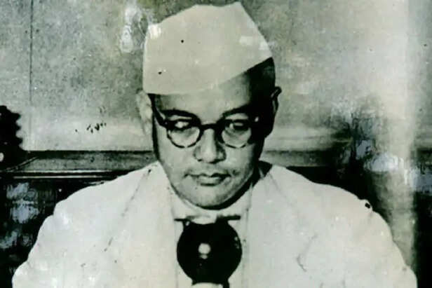 Netaji Birthday: जानिए सुभाष चंद्र बोस की नेतृत्वशैली की कुछ खास प्रेरक  बातें - News18 हिंदी