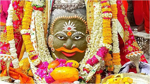 महाकाल मंदिर में डोरेमोन के AI वीडियो पर बवाल, इस वजह से हो रहा हंगामा -  controversy over doremons ai video at mahakal temple