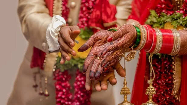 शुक्र होने वाले हैं अस्त, विवाह मुहूर्त पर लगेगा ब्रैक, जानिए कब से शुरू हो  रहा खरमास - Amrit Vichar