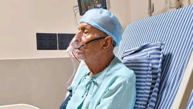 vinod-kumar-shukla-aiims