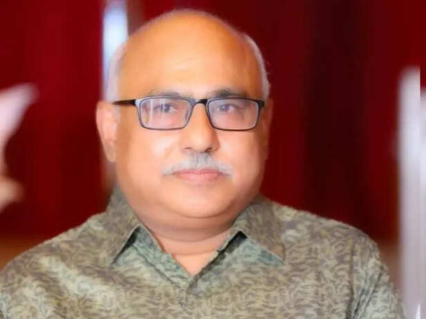 Hemant Khandelwal, former MP of Betul, handed over the coordination of 15  districts in UP, said - I am ready for new responsibility | एमपी से पूर्व  सांसद को यूपी में जिम्मेदारी: