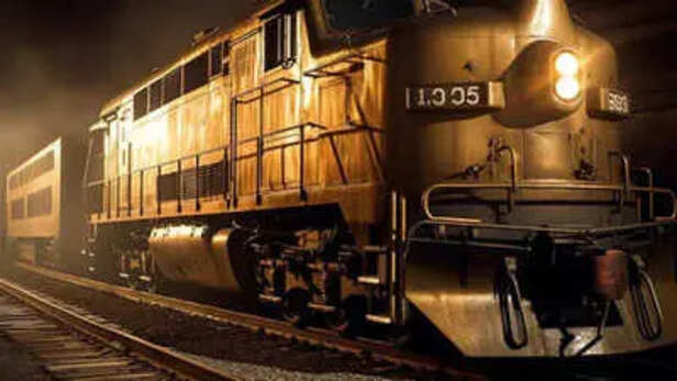 indian railways interesting facts the first electric train in india  launched in 1925 read full history in marathi | Indian Railways: भारतातील  पहिली इलेक्ट्रिक ट्रेन किती साली धावली होती माहितीये ...