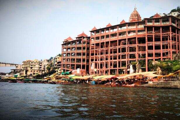 एमपी के इस ज्योतिर्लिंग के लड्डूओं की शुद्धता पर सवाल, जांच के लिए भेजे  सैंपल