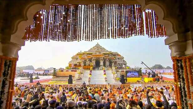 UP Ayodhya Ram Mandir Inauguration helped in increasing Business Employment  tourism उत्सव और उल्लास की नगरी बनी अयोध्या, राम मंदिर प्राण प्रतिष्ठा के  बाद से बढ़ा व्यापार और ...