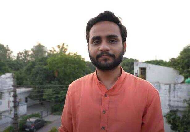 उत्कर्ष द्विवेदी आईएएस जीवनी, ब्लॉग, यूपीएससी मार्कशीट, पीएसआईआर नोट्स,  उत्तर पुस्तिका, पुस्तक सूची, वैकल्पिक विषय, उत्तर पुस्तिका - आईएएस ...