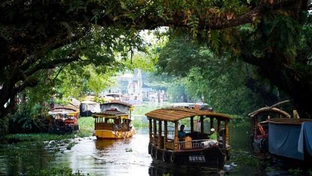 केरल का नाम क्यों बदला जा रहा? पढ़ें- केरलम नाम के पीछे की कहानी - kerala  name change to keralam history language cultural identity ntcpvp - AajTak