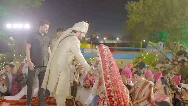 Ashish Bhardwaj (10)