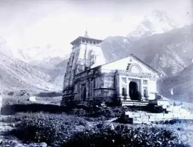 केदारनाथ मंदिर: भगवान शिव को जागृत महादेव क्यों कहा जाता है? पढ़ें शिवभक्त  से जुडी रोचक कथा - Hindxpress News