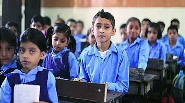 Maharashtra to provide shoes, socks along with uniforms for children in  government schools | Mumbai News - The Indian Express