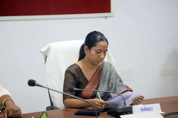 ias priti yadav 1