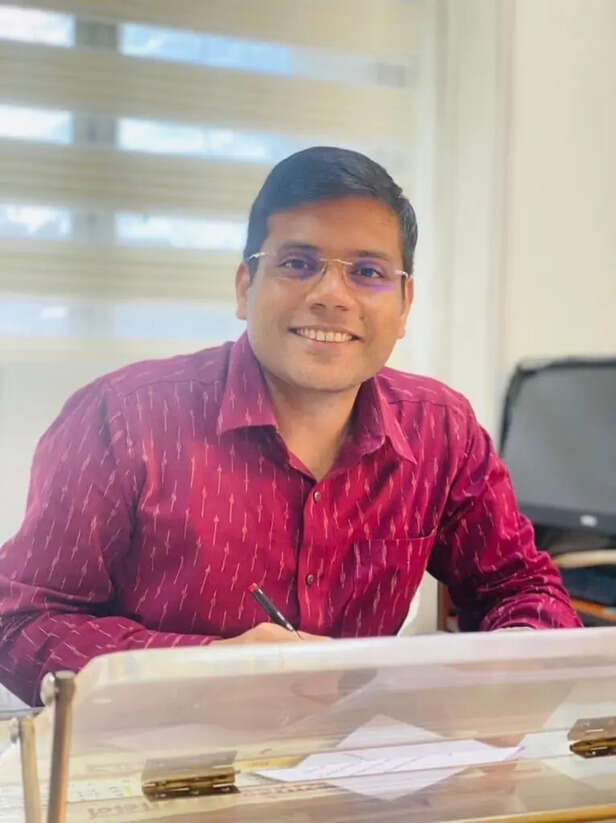 IAS Rishi Garg