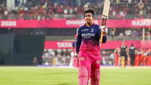 vaibhav-sooryavanshi-ipl-record-rr-vs-rcb-921518