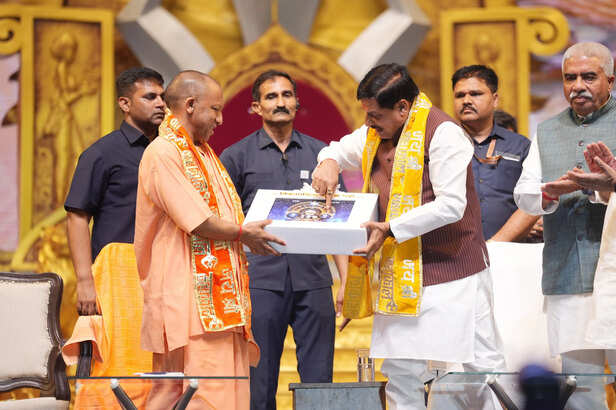 Vedic Ghadi Inaugurated at Kashi Vishwanath | Accurate Muhurat