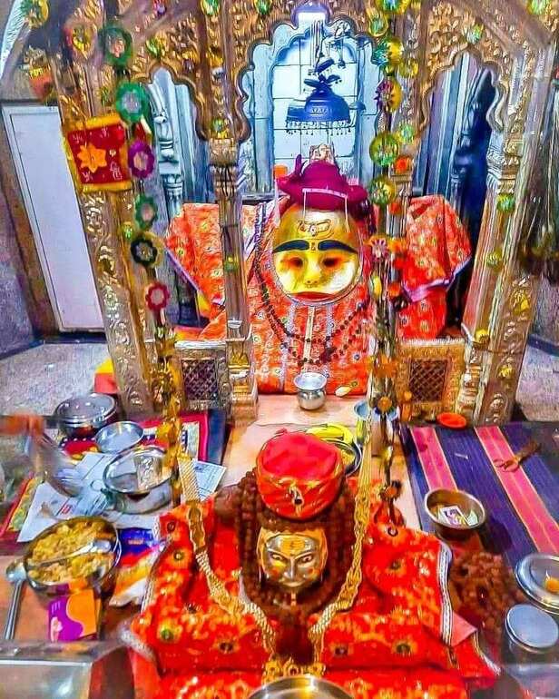 ॐ कालभैरवाय नमः उज्जैन में विराजमान बाबा काल भैरव की कृपा समस्त प्रदेश  वासियों पर सदैव बरसती रहे, सभी का मंगल व कल्याण हो, यही प्रार्थना है।