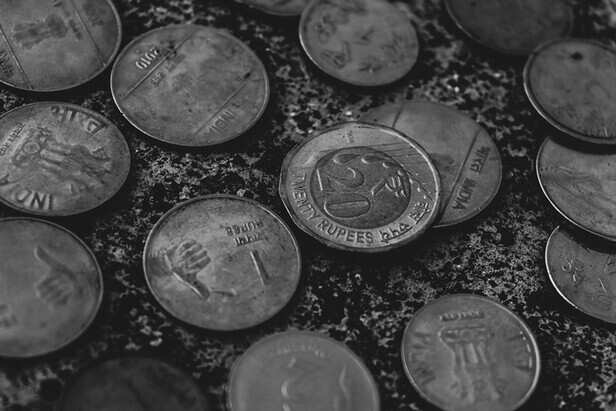 Why Do We Always Add One Rupee in a Shagun Envelope? The Hidden Meaning -  शगुन के लिफाफे में ₹1 क्यों रखा जाता है? जानिए इसके पीछे का गहरा राज |  Jansatta