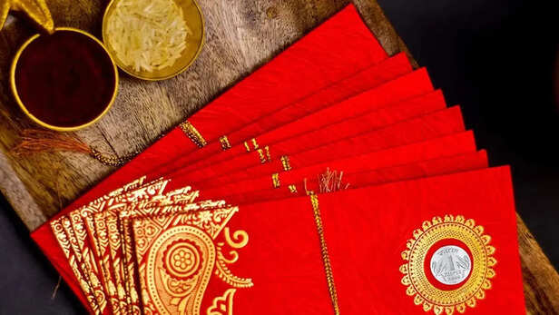 Why Do We Always Add One Rupee in a Shagun Envelope? The Hidden Meaning -  शगुन के लिफाफे में ₹1 क्यों रखा जाता है? जानिए इसके पीछे का गहरा राज |  Jansatta