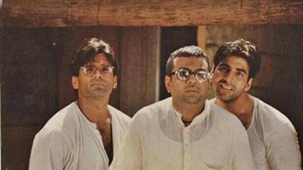 Hera Pheri 3: 'हेरा फेरी 3' की शुरू हुई शूटिंग, नए अंदाज में दिखेंगे राजू,  घनश्याम और बाबू राव! | Akshay Kumar, Paresh Rawal and Sunil Shetty started  shooting for Hera Pheri