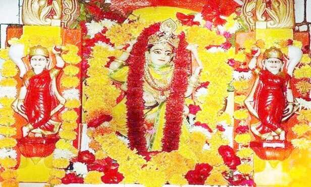 Chaitra-Navratri-2022-Datia-Maa-Pitambara-Temple-Rajsatta-Ki-Devi-Madhya-Pradesh  | Chaitra Navratri 2022: दतिया मंदिर मां पीताम्बरा के पूजन का राजसत्ता  प्राप्ति में है विशेष महत्त्व | News ...