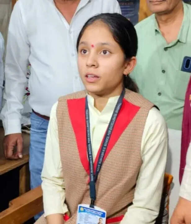 Mp Board Result:लक्ष्य साफ, मेहनत दमदार, 8 घंटे की पढ़ाई से 12वीं में खुशी  राय बनी स्टेट टॉपर, रच दिया इतिहास - Mp Board Result: Clear Goal, Tireless  Effort—studying For 8 Hours