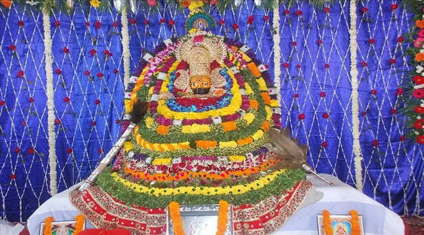 Khatu Shyam is believed to be an incarnation of Lord Shri Krishna-खाटू श्याम  को भगवान श्री कृष्ण का अवतार माना जाता है | Jansatta