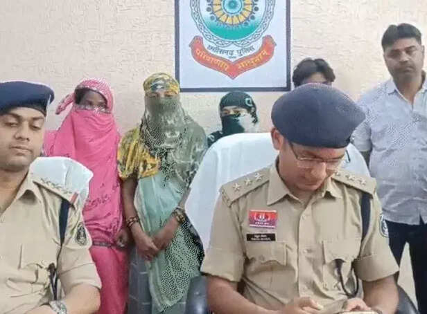 पकडे गए आरोपी