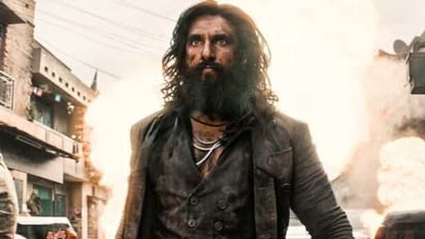 Dhurandhar 2: शाहरुख को पछाड़ बॉलीवुड की सबसे बड़ी ओपनर बनी 'धुरंधर 2',  लेकिन इस मूवी को नहीं दे पाई टक्कर | Dhurandhar 2 Box Office Collection  Ranveer Singh Movie Becomes Bollywood