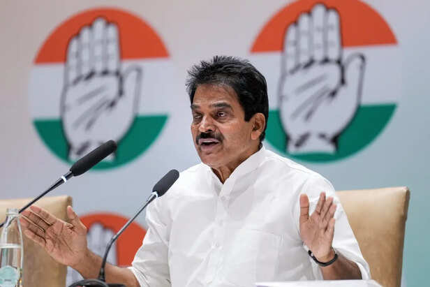 कांग्रेस नेता केसी वेणुगोपाल ने पीएसी अध्यक्ष का पदभार संभाला | मातृभूमि  अंग्रेजी