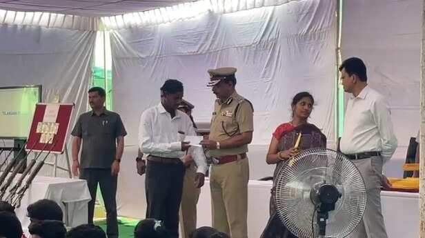 Bastar Naxal surrender