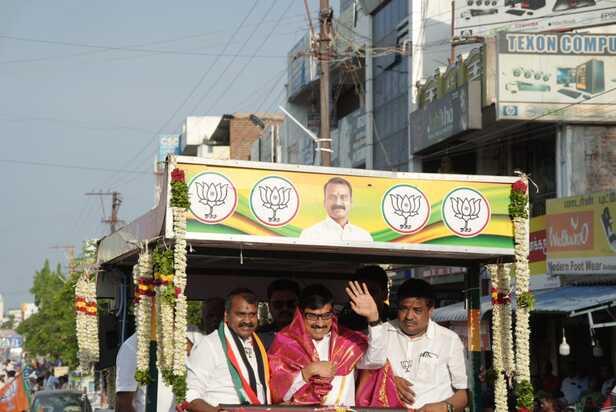 मध्य प्रदेश के मुख्यमंत्री डॉ मोहन यादव ने भी तमिलनाडु के अविनाशी में एल मुरुगन के समर्थन में चुनाव प्रचार किया था।